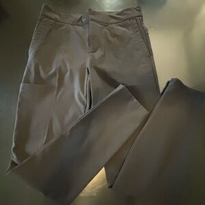 Women’s Athleta Black Cargo Travel Pants Size 4